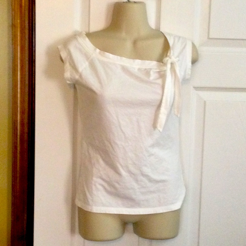 Gap Tee Top